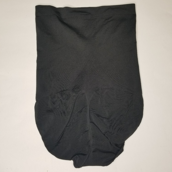 SPANX OnCore High-Waisted Brief in Black - Picture 3 of 9